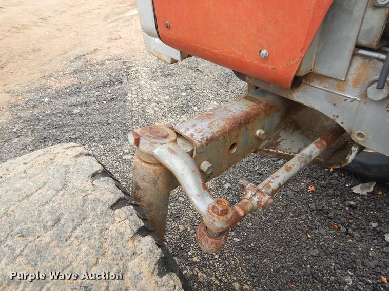image for item EK9600 Massey Ferguson 1085 tractor