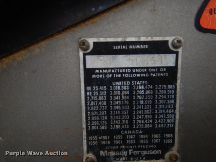 image for item EK9600 Massey Ferguson 1085 tractor