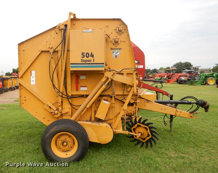 image for item EK9665 1997 Vermeer 504 Super I round baler
