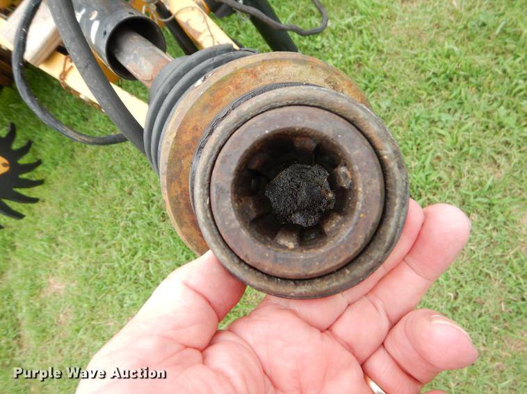 image for item EK9665 1997 Vermeer 504 Super I round baler