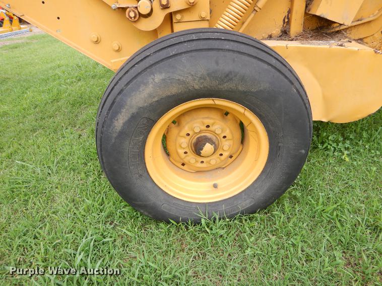 image for item EK9665 1997 Vermeer 504 Super I round baler