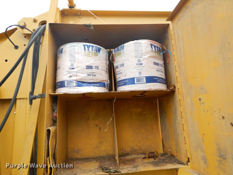 image for item EK9665 1997 Vermeer 504 Super I round baler