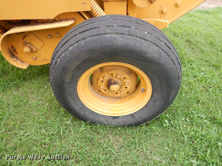 image for item EK9665 1997 Vermeer 504 Super I round baler