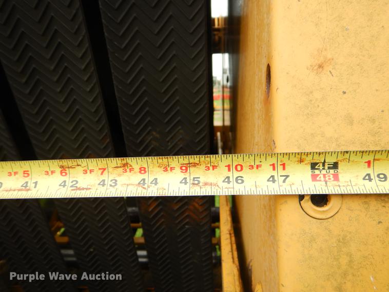 image for item EK9665 1997 Vermeer 504 Super I round baler