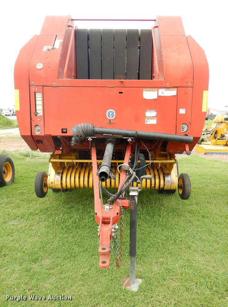 image for item EK9666 2003 New Holland BR750 round baler