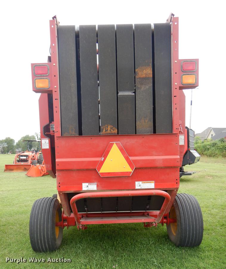 image for item EK9666 2003 New Holland BR750 round baler