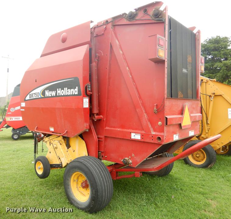 image for item EK9666 2003 New Holland BR750 round baler