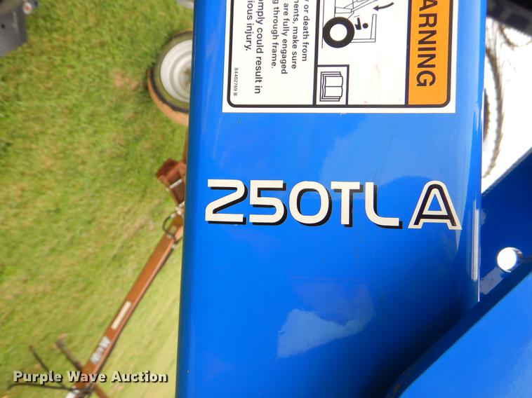 image for item EK9675 2015 New Holland 250TLA loader