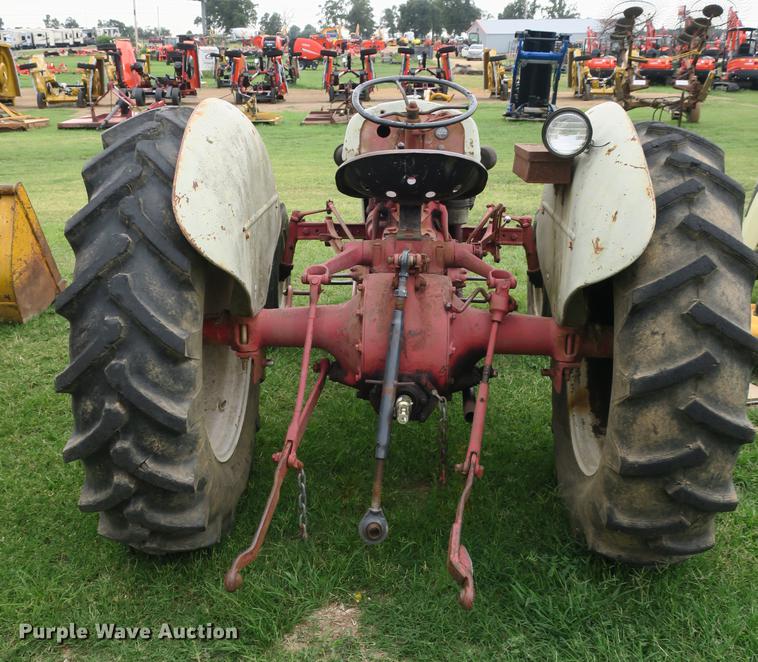 image for item EK9678 Ford tractor