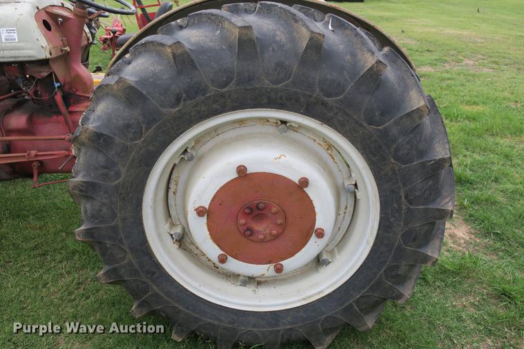 image for item EK9678 Ford tractor