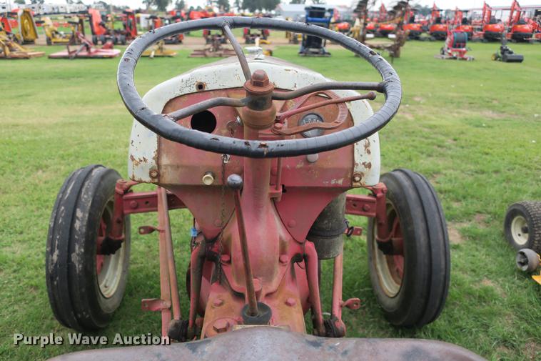 image for item EK9678 Ford tractor
