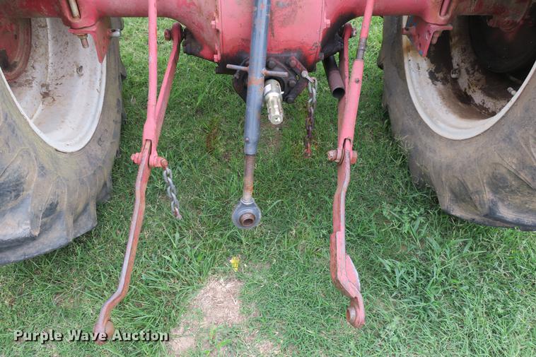 image for item EK9678 Ford tractor