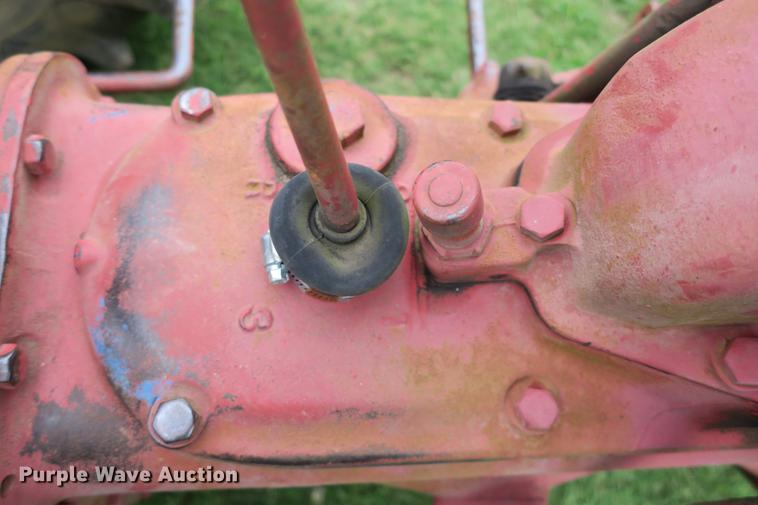 image for item EK9678 Ford tractor