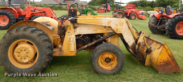 image for item EK9679 Massey-Ferguson 20F tractor