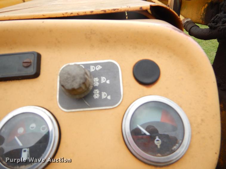 image for item EK9679 Massey-Ferguson 20F tractor