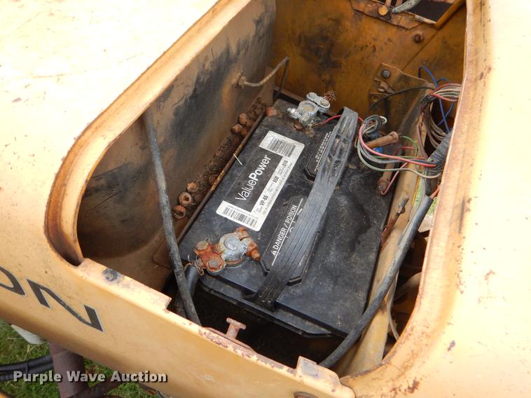 image for item EK9679 Massey-Ferguson 20F tractor