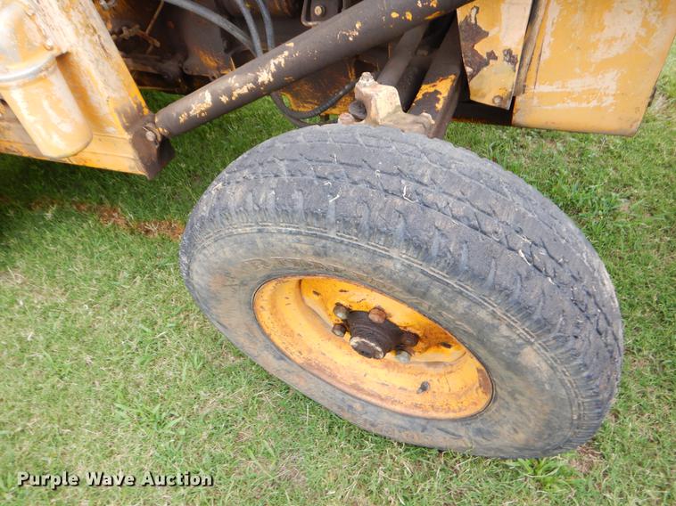 image for item EK9679 Massey-Ferguson 20F tractor
