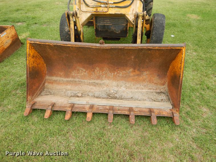 image for item EK9679 Massey-Ferguson 20F tractor