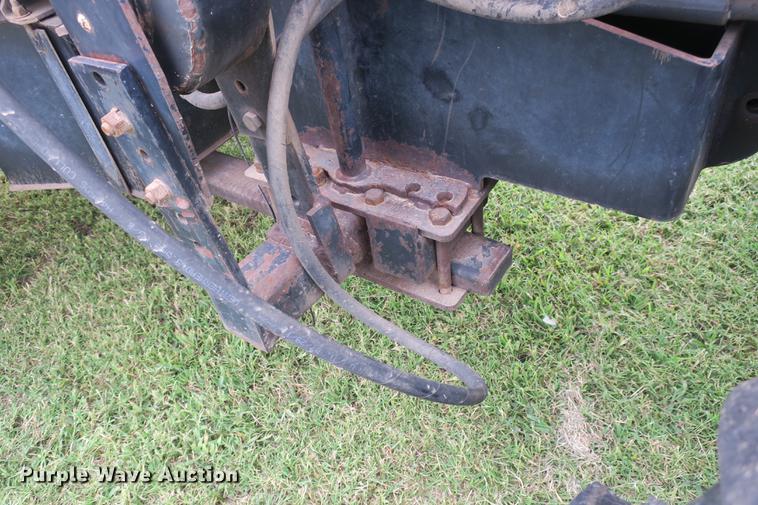 image for item EK9680 2002 Kubota M9000 MFWD Low Profile tractor