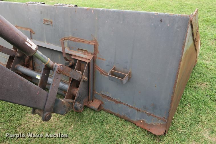 image for item EK9680 2002 Kubota M9000 MFWD Low Profile tractor