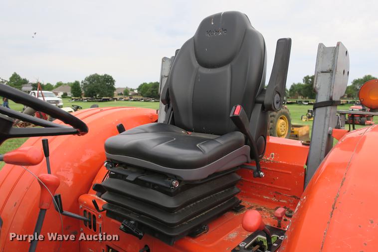 image for item EK9680 2002 Kubota M9000 MFWD Low Profile tractor