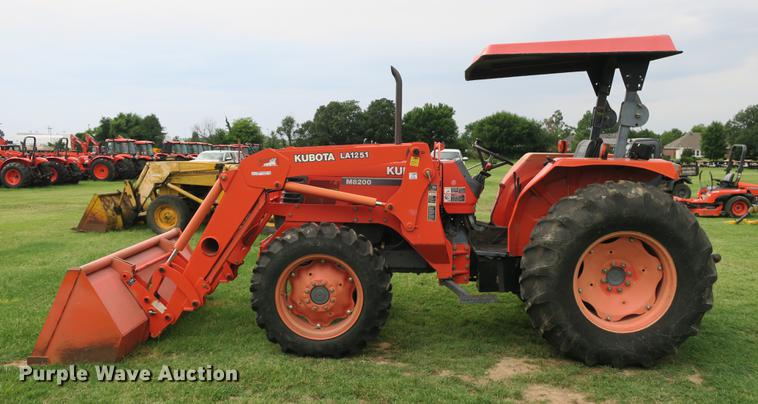 image for item EK9681 2004 Kubota M8200 MFWD tractor