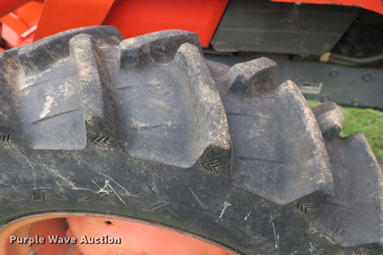 image for item EK9681 2004 Kubota M8200 MFWD tractor