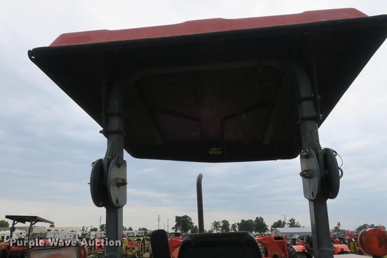 image for item EK9681 2004 Kubota M8200 MFWD tractor