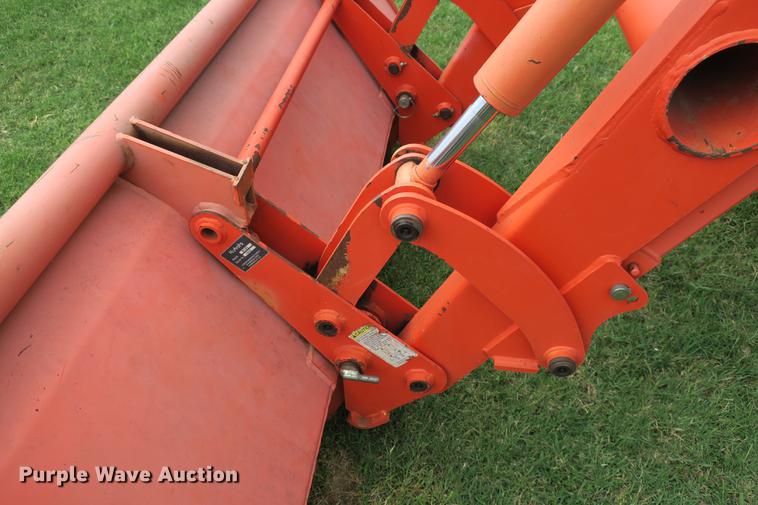 image for item EK9681 2004 Kubota M8200 MFWD tractor