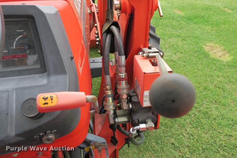 image for item EK9681 2004 Kubota M8200 MFWD tractor