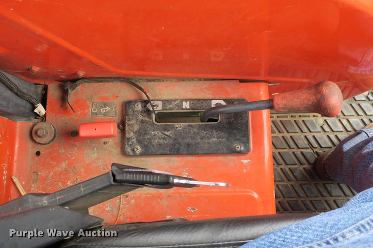 image for item EK9681 2004 Kubota M8200 MFWD tractor