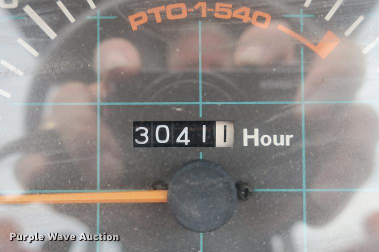 image for item EK9681 2004 Kubota M8200 MFWD tractor