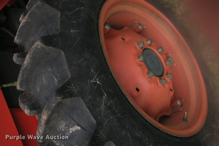 image for item EK9681 2004 Kubota M8200 MFWD tractor