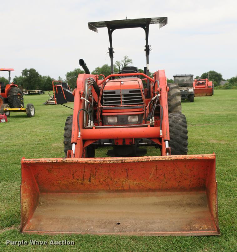 image for item EK9682 2003 Kubota M5700 MFWD tractor