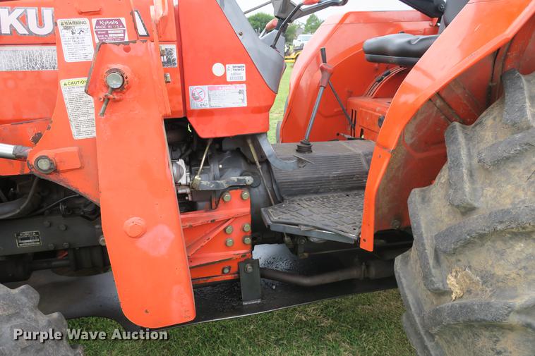 image for item EK9682 2003 Kubota M5700 MFWD tractor