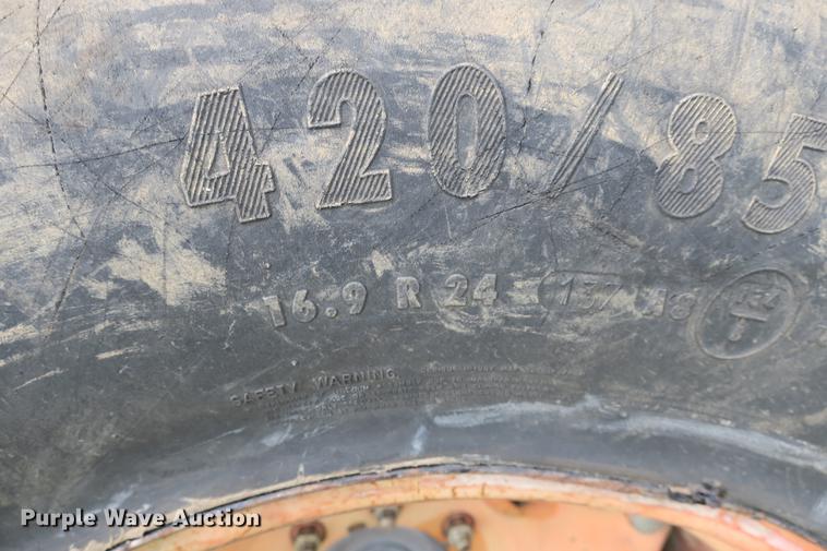 image for item EK9682 2003 Kubota M5700 MFWD tractor