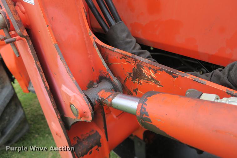 image for item EK9682 2003 Kubota M5700 MFWD tractor