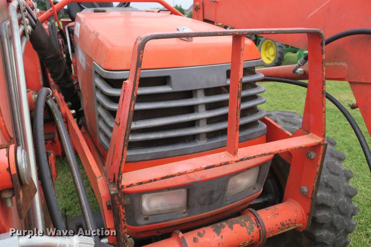 image for item EK9682 2003 Kubota M5700 MFWD tractor