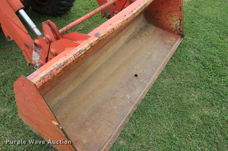 image for item EK9682 2003 Kubota M5700 MFWD tractor