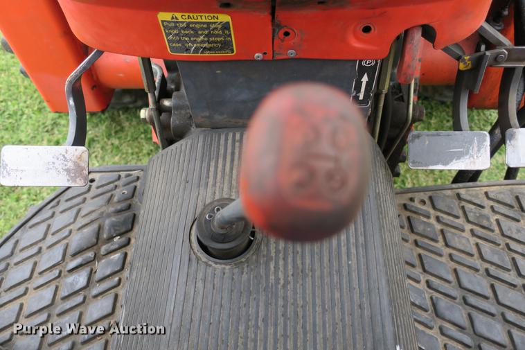 image for item EK9682 2003 Kubota M5700 MFWD tractor