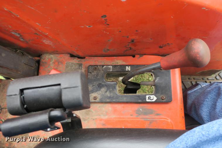 image for item EK9682 2003 Kubota M5700 MFWD tractor