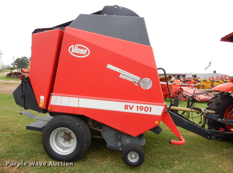 image for item EK9683 Vicon RV1901 round baler