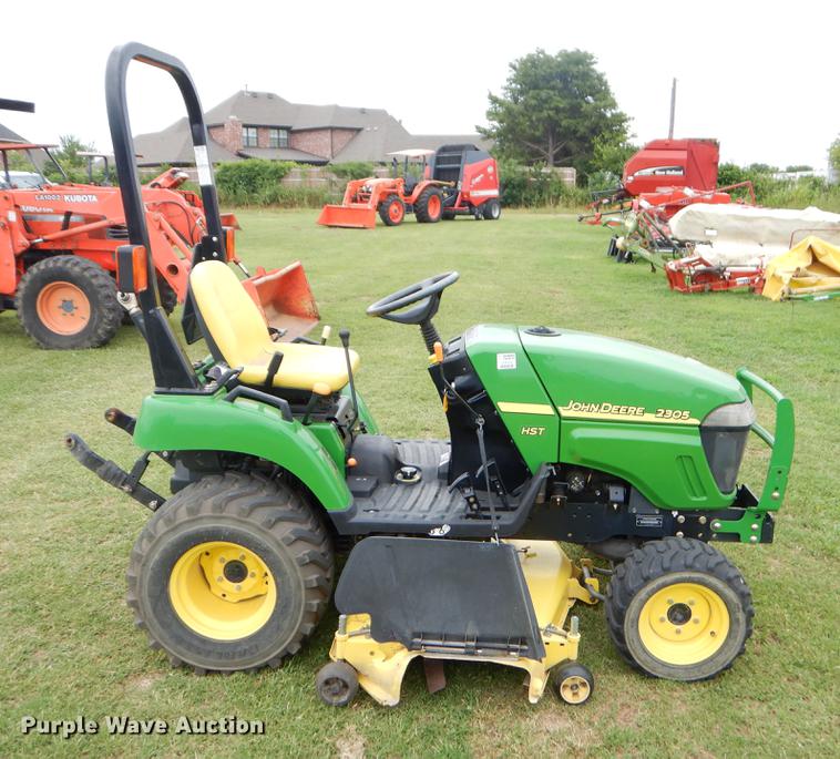 image for item EK9695 2007 John Deere 2305 MFWD tractor