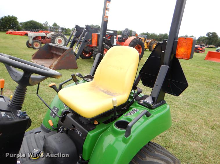 image for item EK9695 2007 John Deere 2305 MFWD tractor