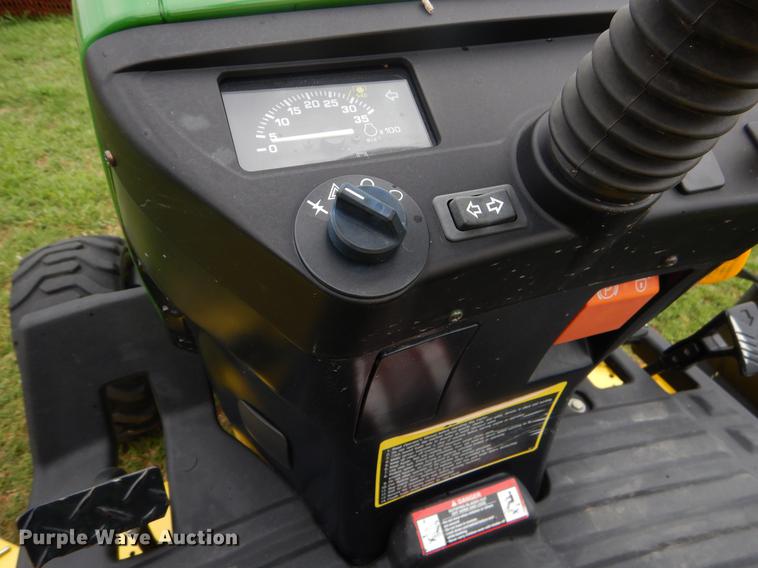 image for item EK9695 2007 John Deere 2305 MFWD tractor