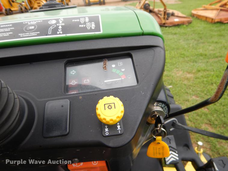 image for item EK9695 2007 John Deere 2305 MFWD tractor
