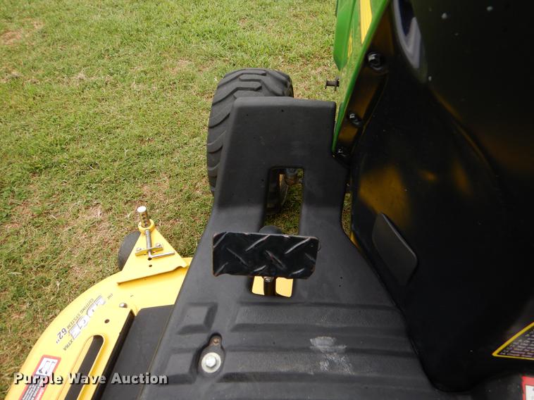 image for item EK9695 2007 John Deere 2305 MFWD tractor