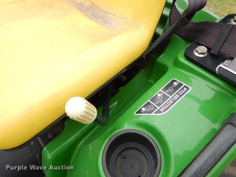 image for item EK9695 2007 John Deere 2305 MFWD tractor