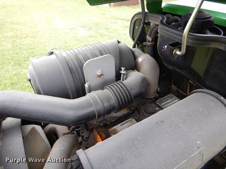 image for item EK9695 2007 John Deere 2305 MFWD tractor