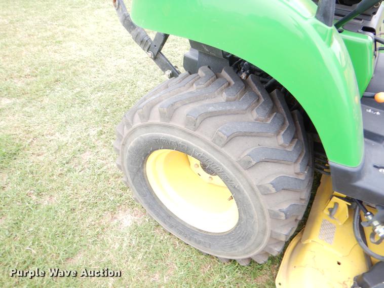 image for item EK9695 2007 John Deere 2305 MFWD tractor